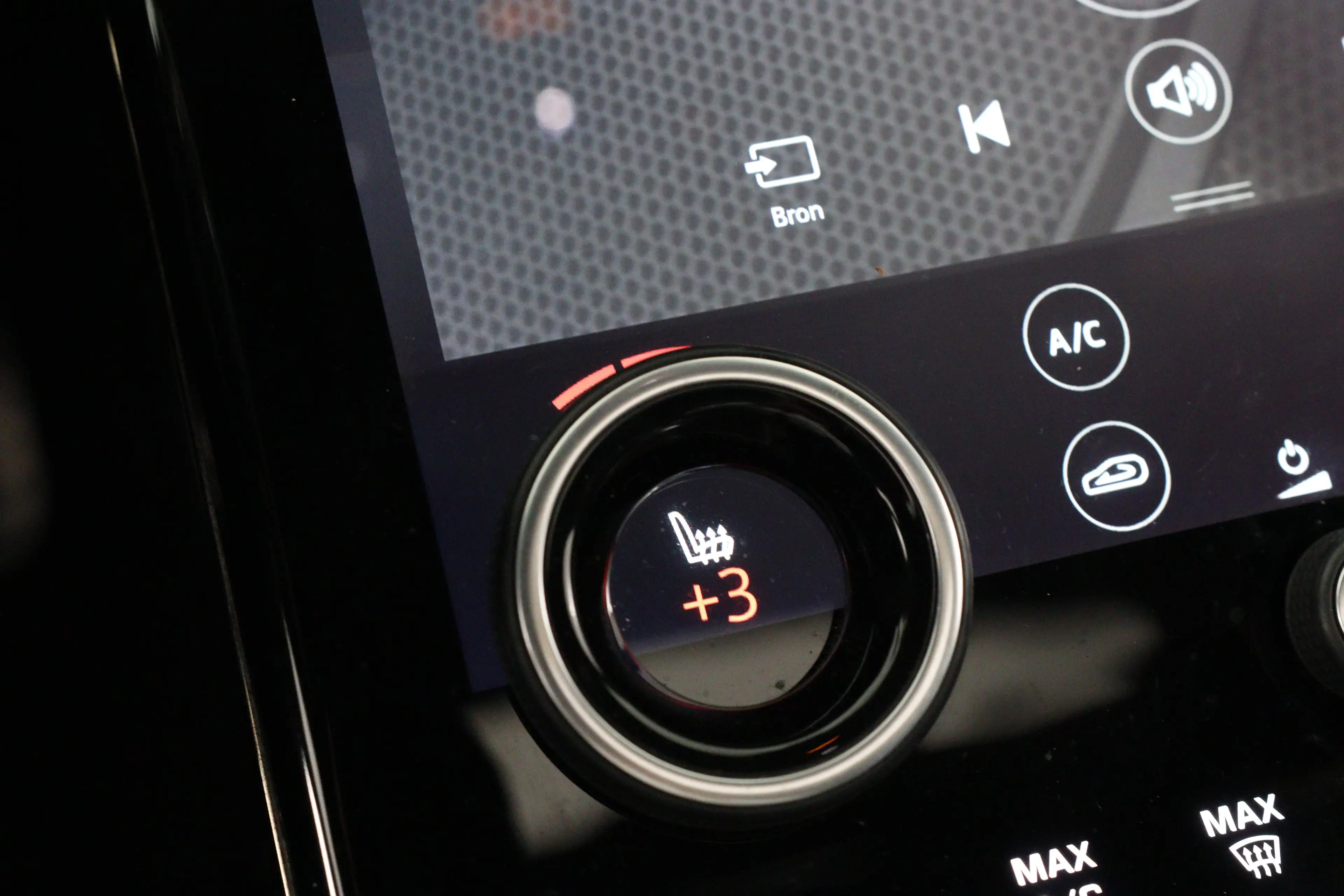Land Rover Range Rover Evoque 2.0 P200 AWD R-Dynamic HSE | Apple Carplay/Android — photo 24