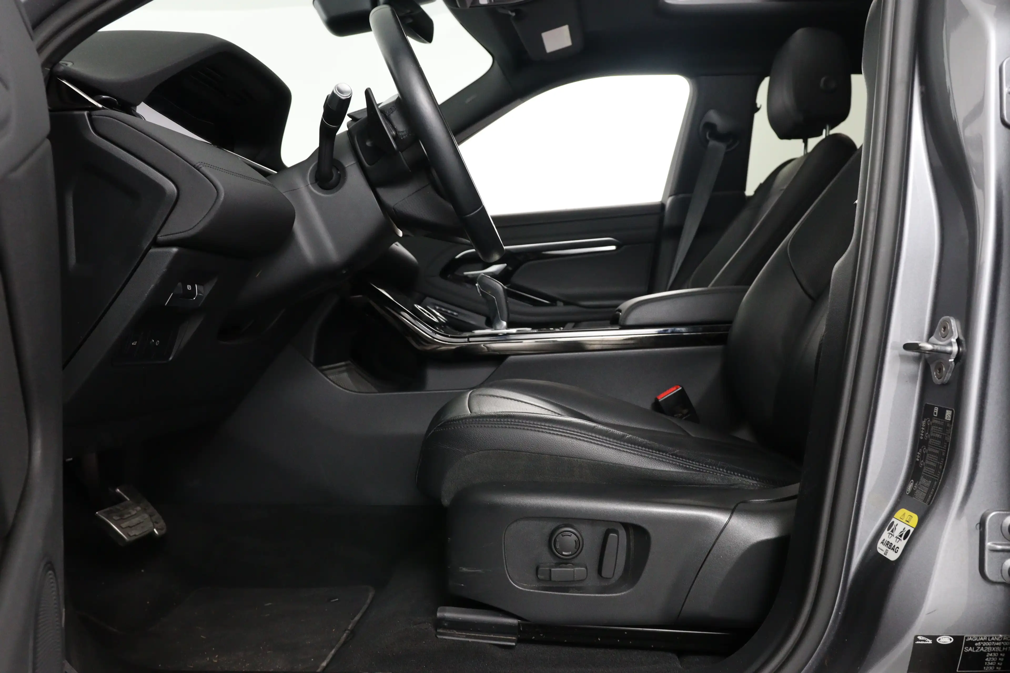 Land Rover Range Rover Evoque 2.0 P200 AWD R-Dynamic HSE | Apple Carplay/Android — photo 37