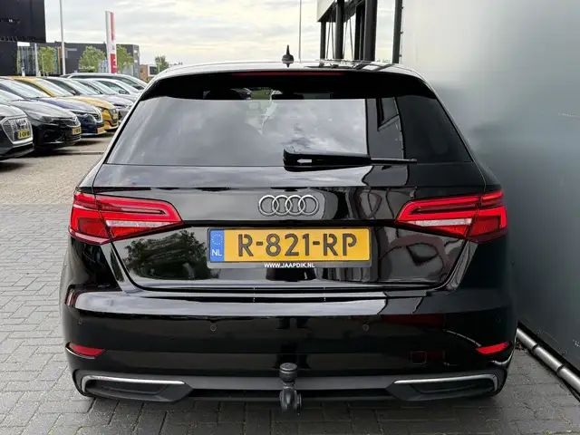 Audi A3 view 9