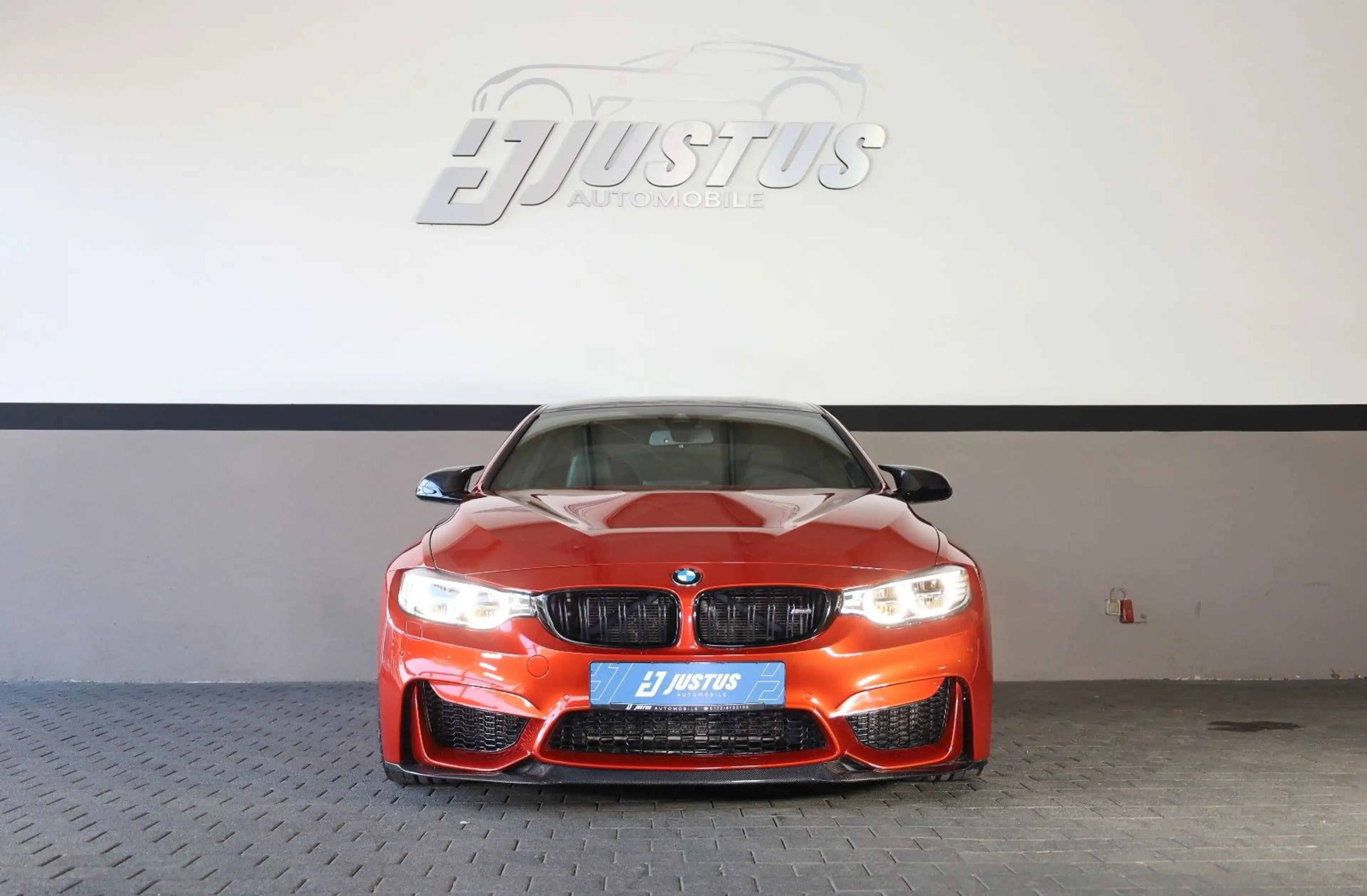 BMW M4 Coupé/360*/HUD/TOTW/HK/SHZ/TEMP/PDC/NAVI/R19 — photo 2
