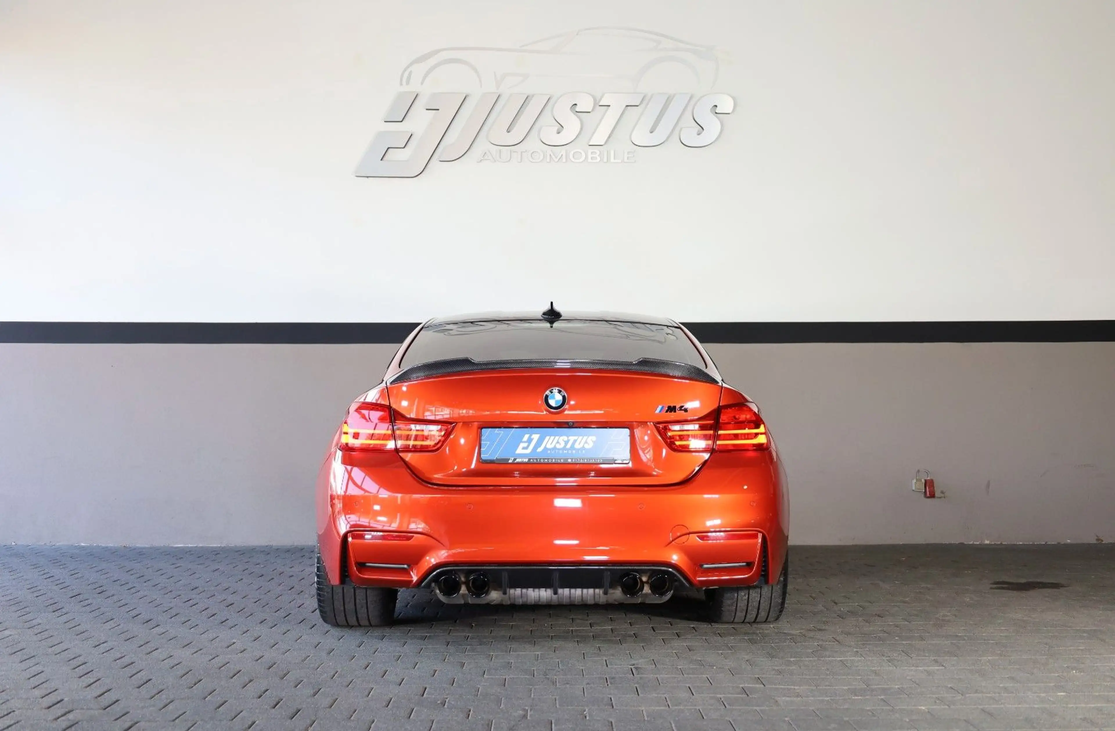 BMW M4 Coupé/360*/HUD/TOTW/HK/SHZ/TEMP/PDC/NAVI/R19 — photo 5