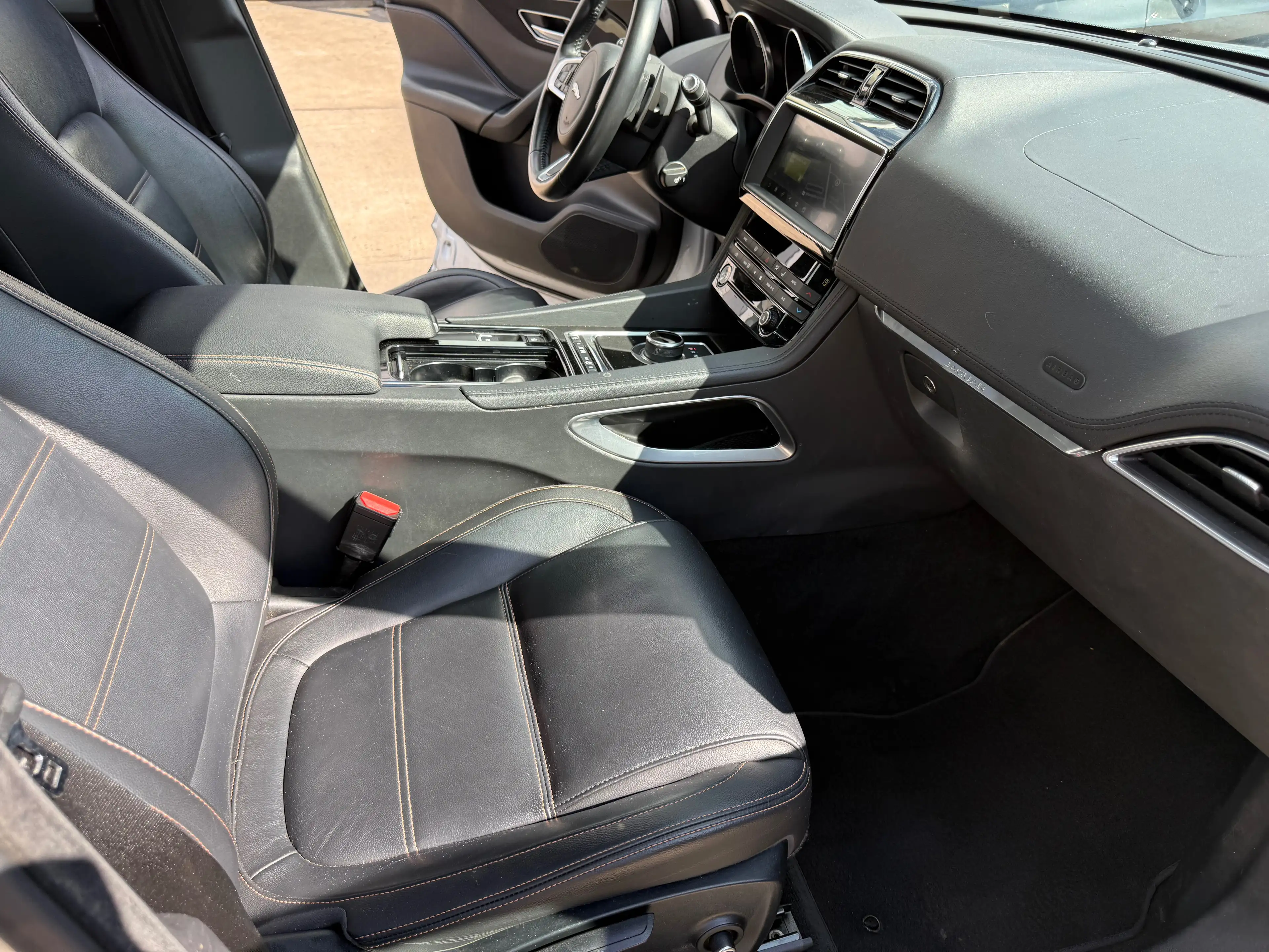 Jaguar F-Pace F-Pace 20d Aut. Prestige — photo 13