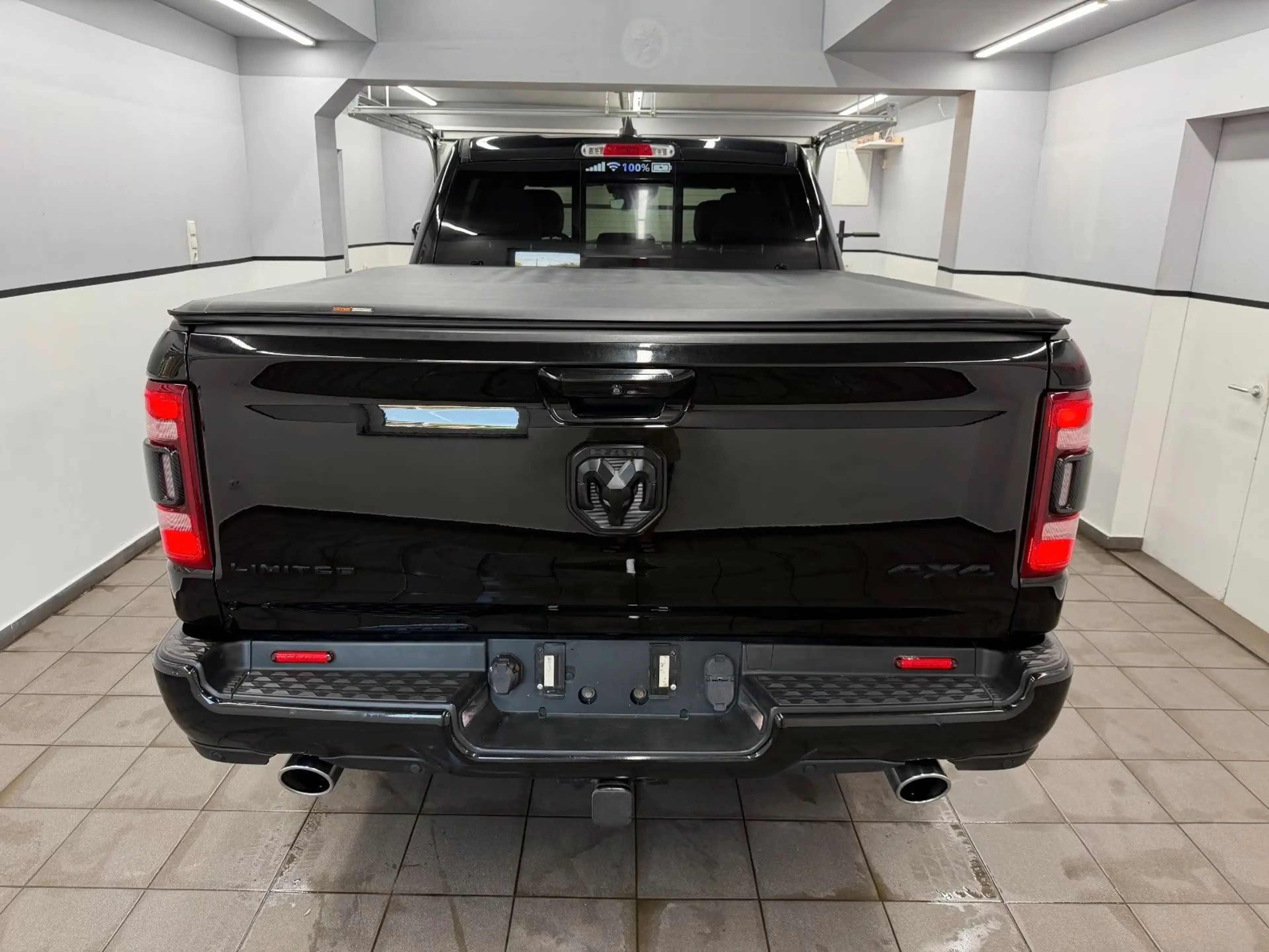 Dodge RAM 5.7 HEMI eTorque Limited Crew/E-Step/Luft/22 — photo 8