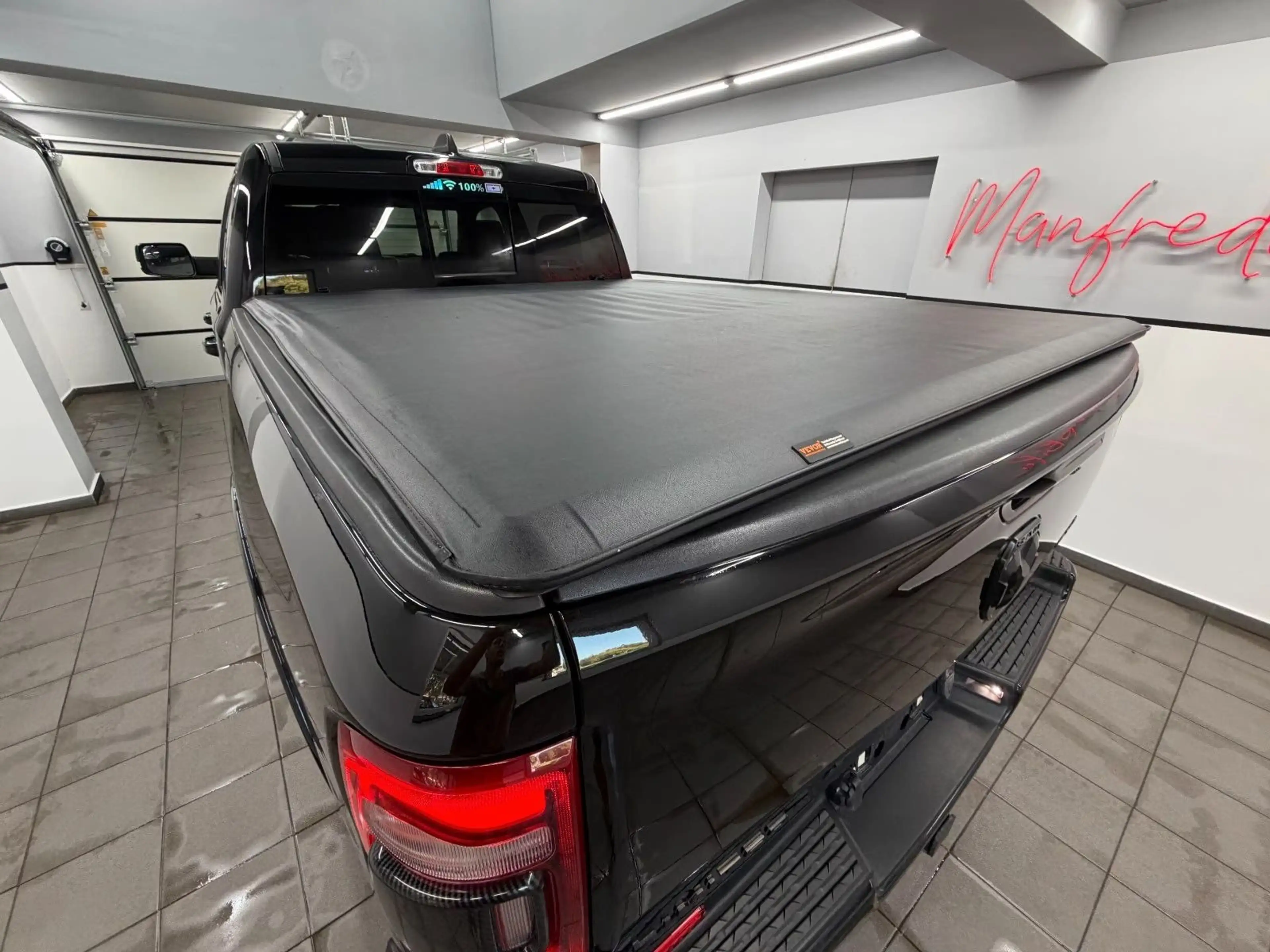 Dodge RAM 5.7 HEMI eTorque Limited Crew/E-Step/Luft/22 — photo 10