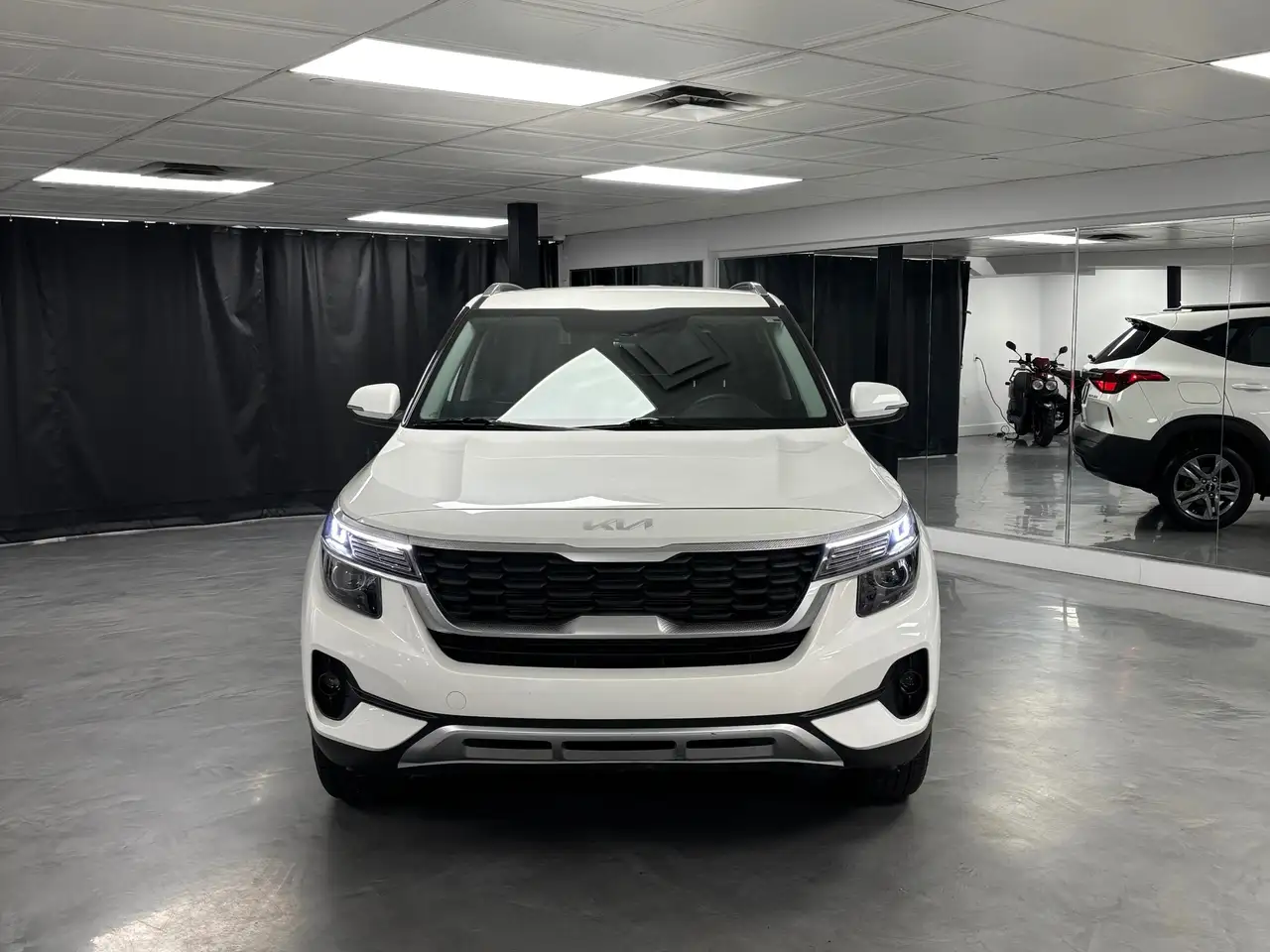 Kia Seltos снимка Kia Seltos