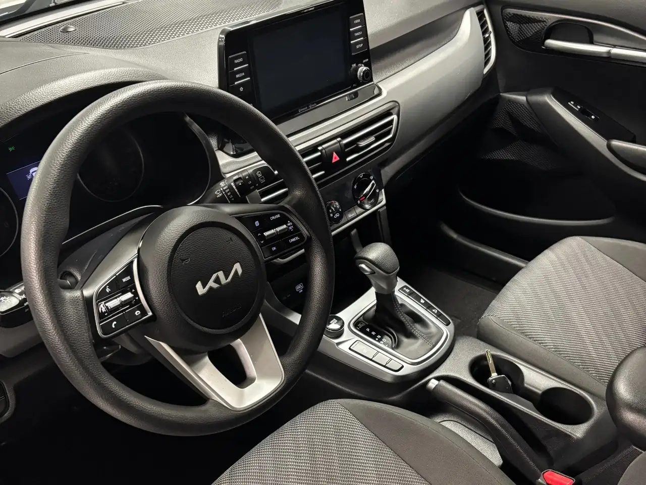 Kia Seltos снимка Kia Seltos