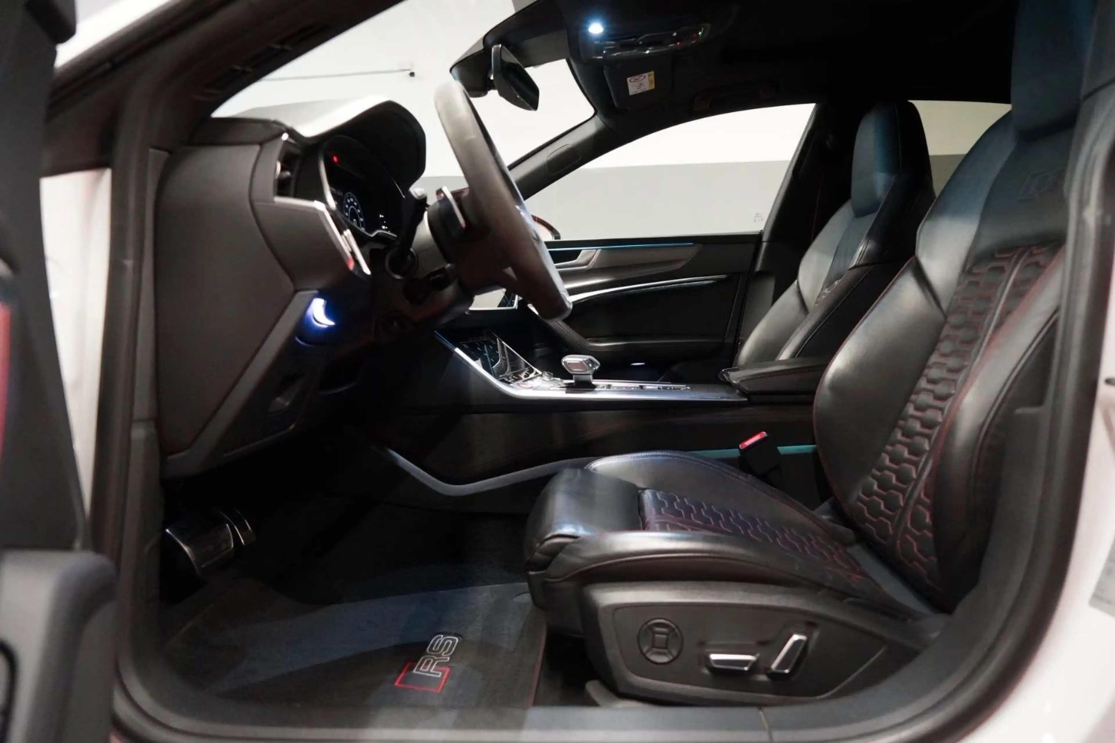 Audi RS7 4.0 TFSI Sportback Quattro *Unfallfrei* — photo 15