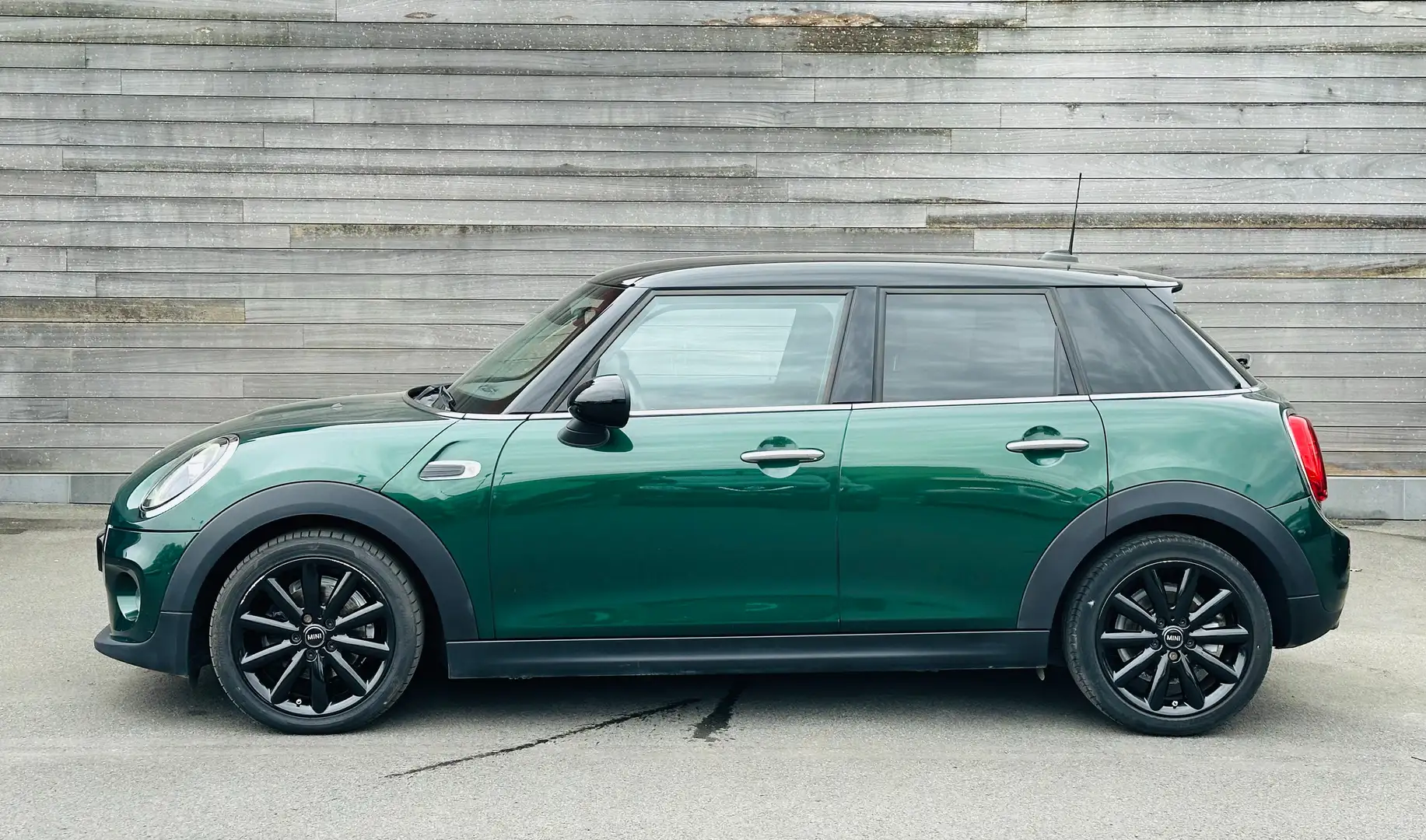 MINI Cooper 5 DEURS**NAVI**LED**17"ALU Groen - 2