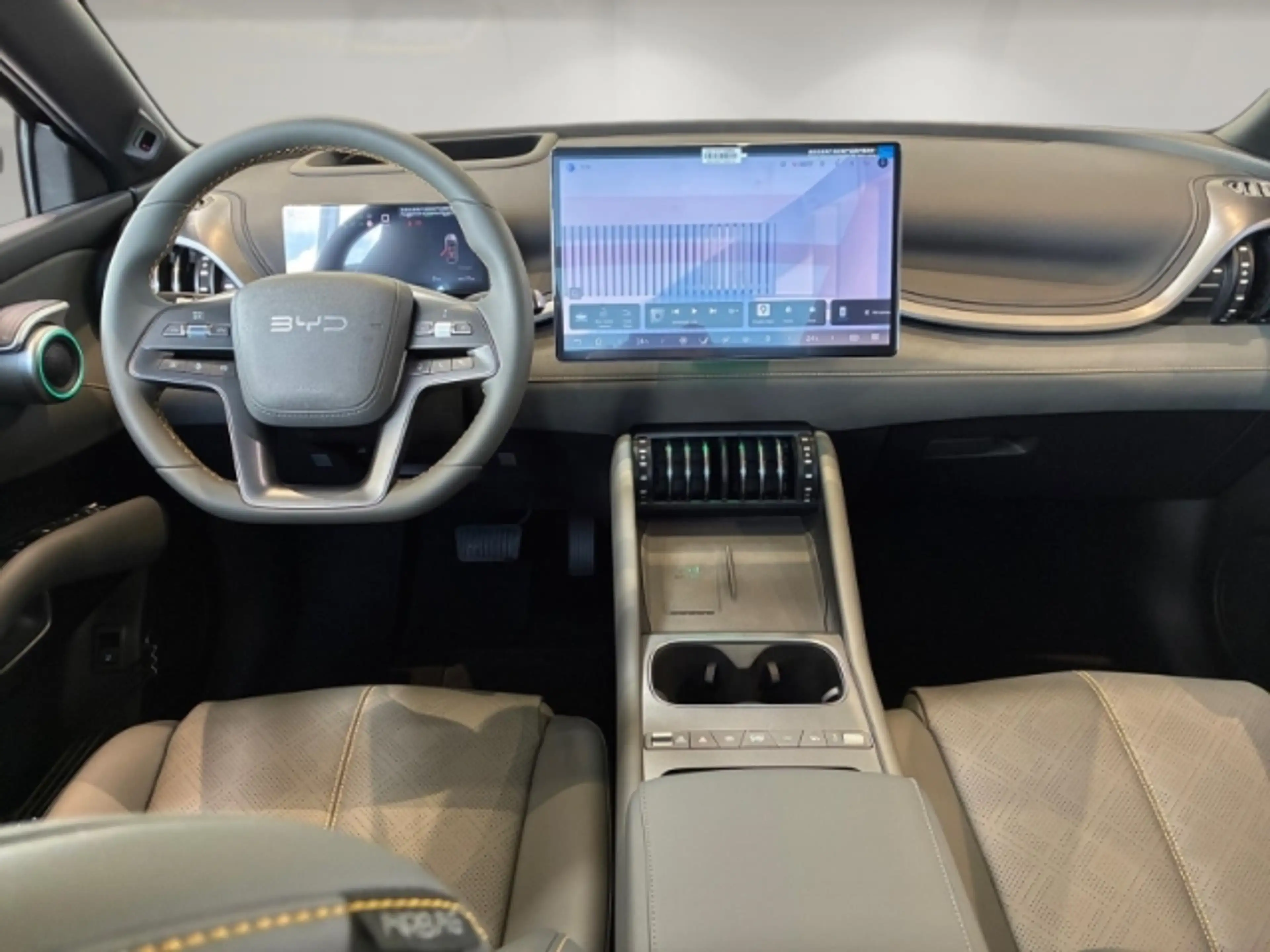 BYD Atto 3 EVO Excellence/Allrad/Navi/Panorama/LED/Sitzheizun — photo 12