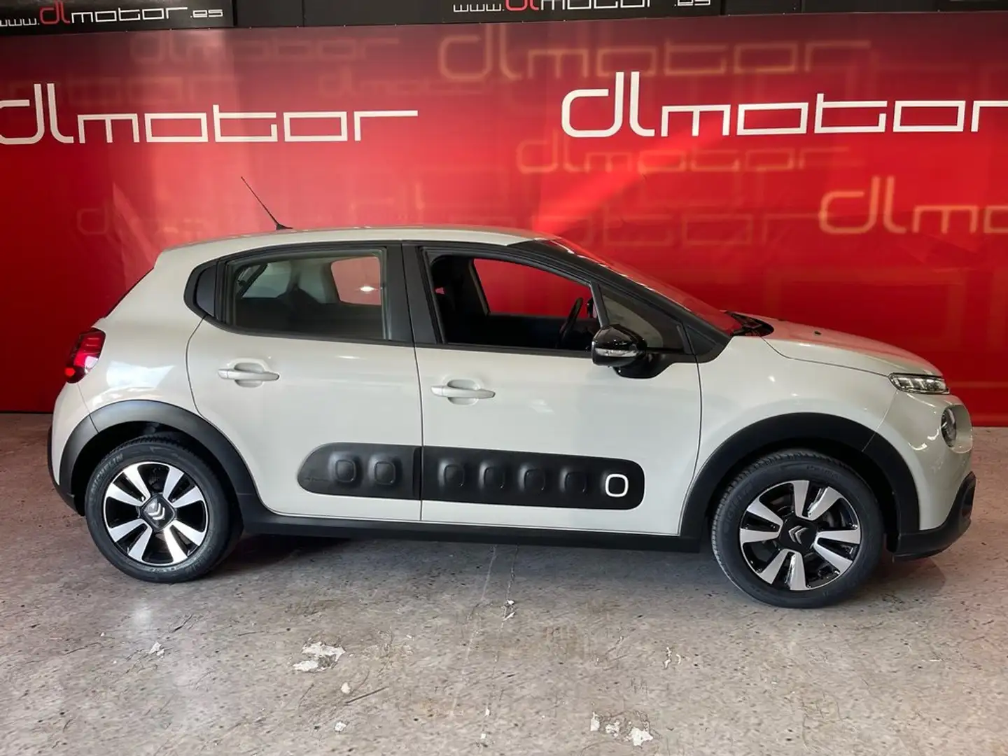 Citroen C3 PureTech 60KW (82CV) FEEL Gris - 2