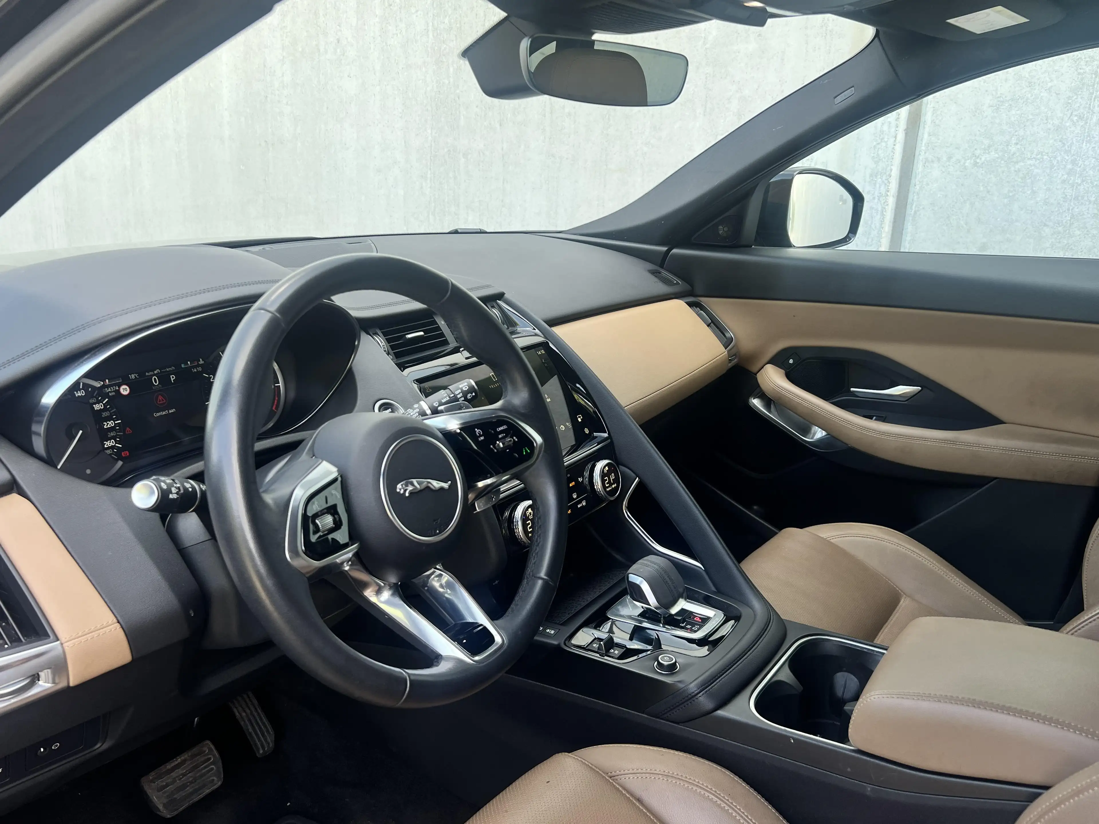 Jaguar E-Pace P160 S — photo 14