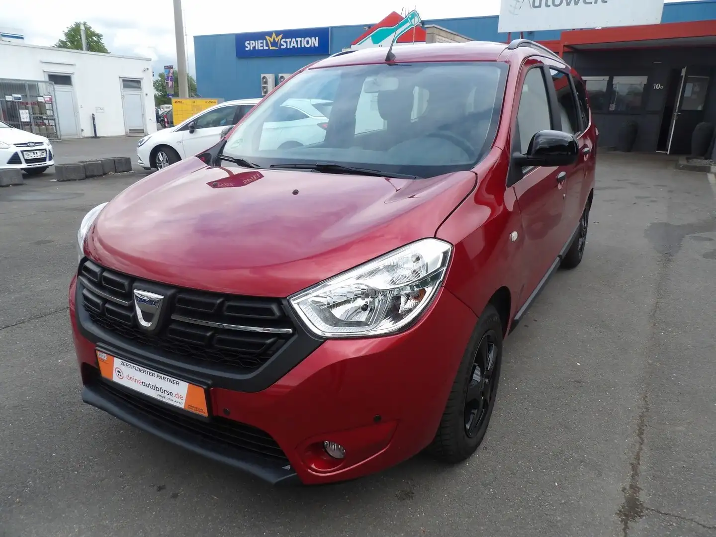 Dacia Lodgy Comfort Kırmızı - 1