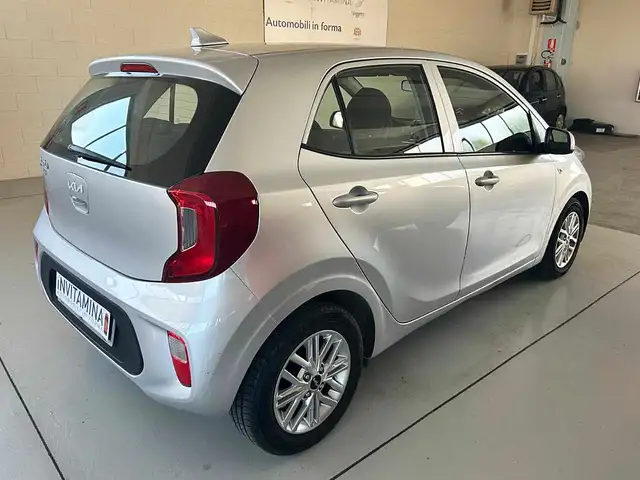 Kia Picanto view 6