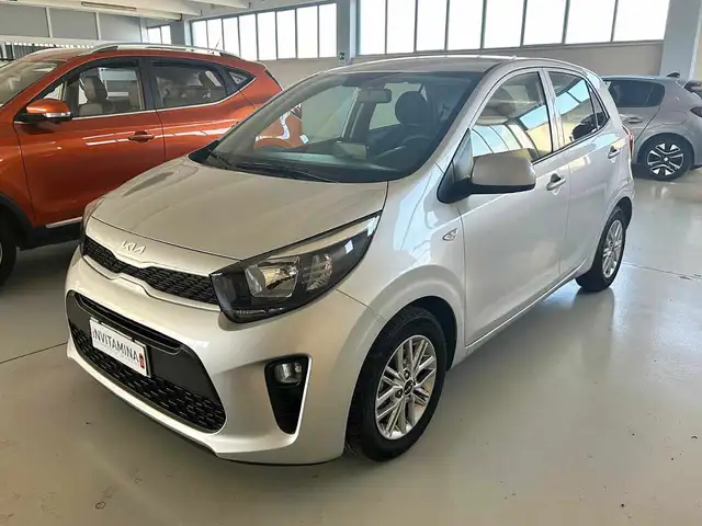 Kia Picanto view 3