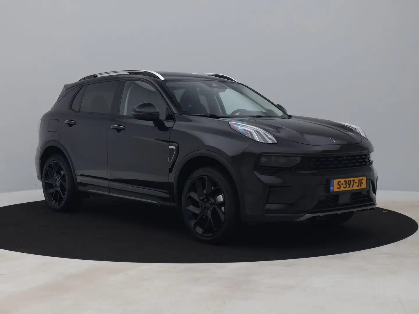 Lynk & Co 01 1.5 Plug-in Hybrid | 360° | BLACK | NLD AUTO Zwart - 2