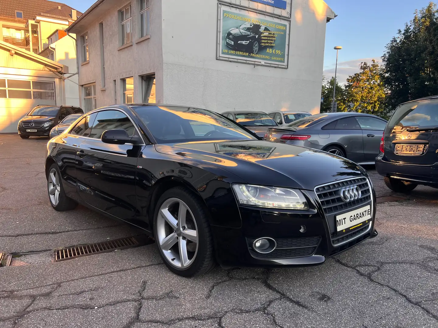 Audi A5 1.8 TFSI S-LINE Schwarz - 1