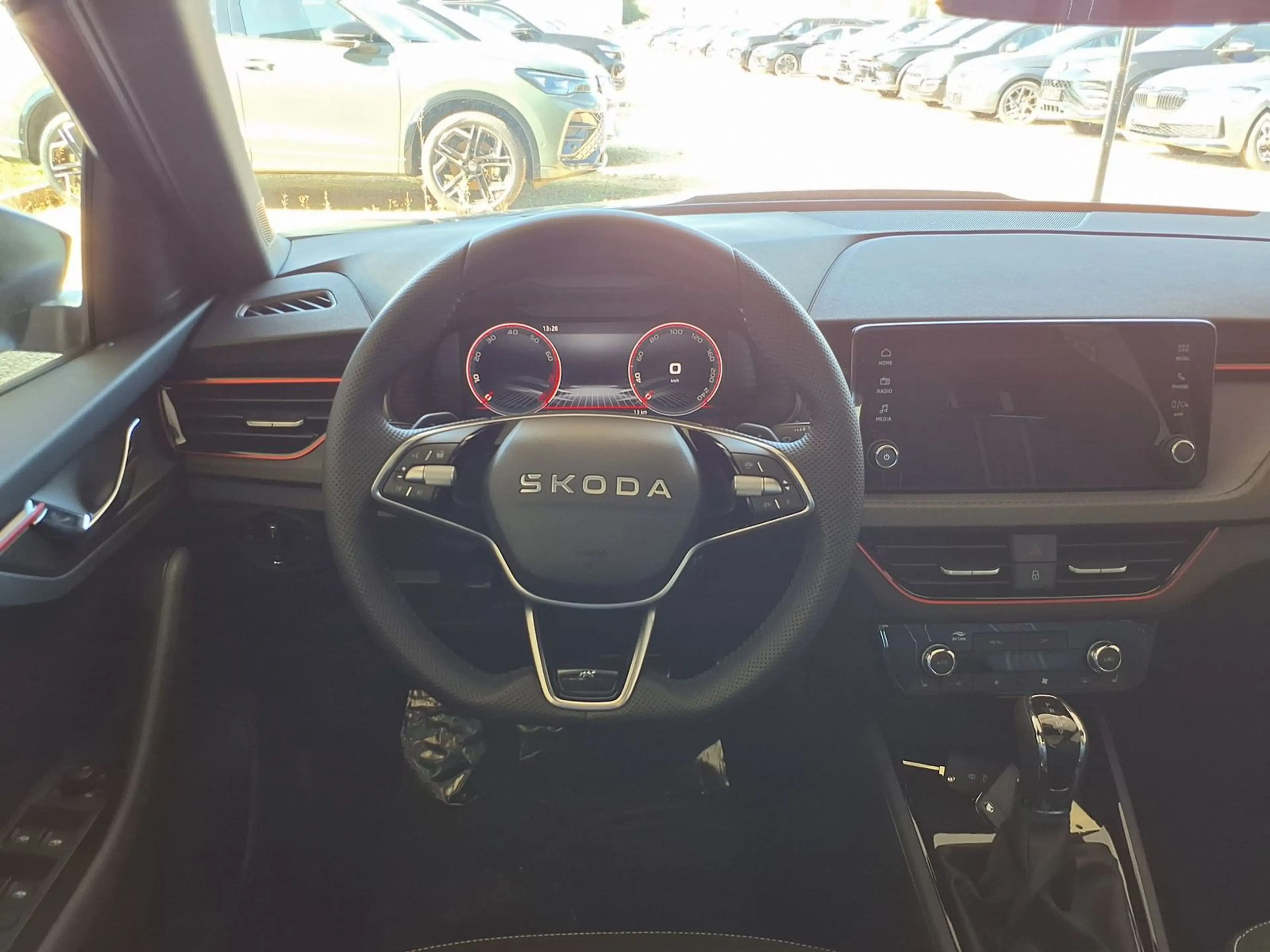 Skoda Kamiq Monte Carlo AHK|RFK|PANO|Matrix|Carplay... — photo 8
