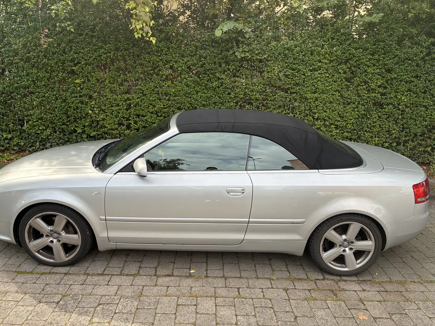 Audi A4 Cabriolet 2.0 TFSI multitronic - 2