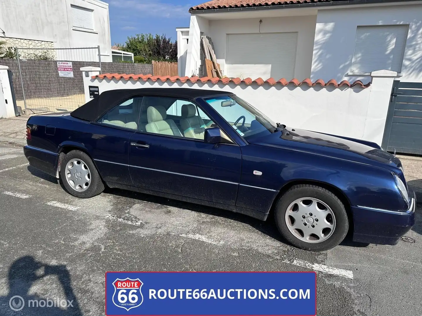 Mercedes-Benz CE 300 300CE-24 Cabriolet 1993 | Route 66 auctions Bleu - 1