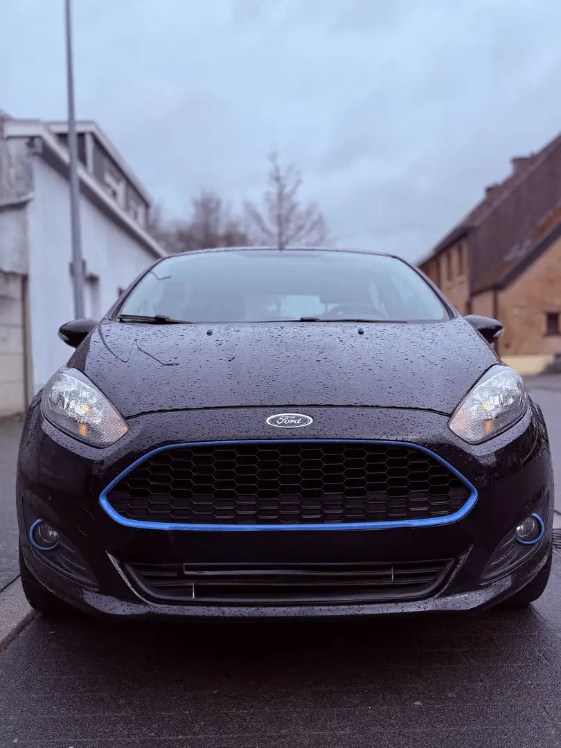 Ford Fiesta 1.0 Champions Edition - 1