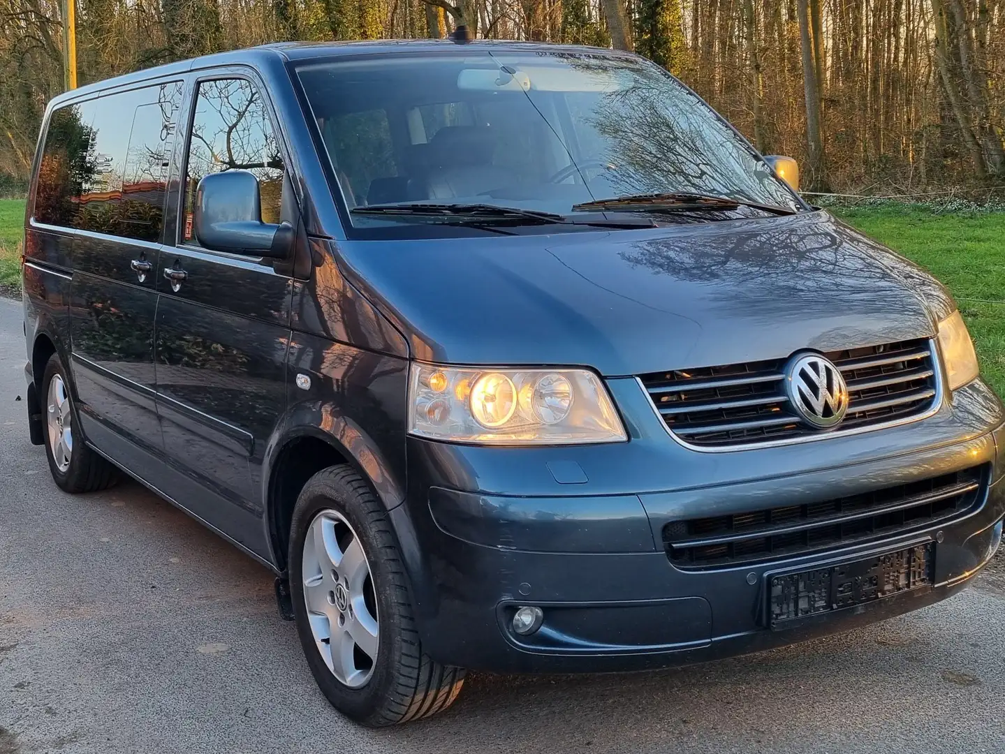 Volkswagen T5 Multivan DPF Highline Autm. Blau - 2