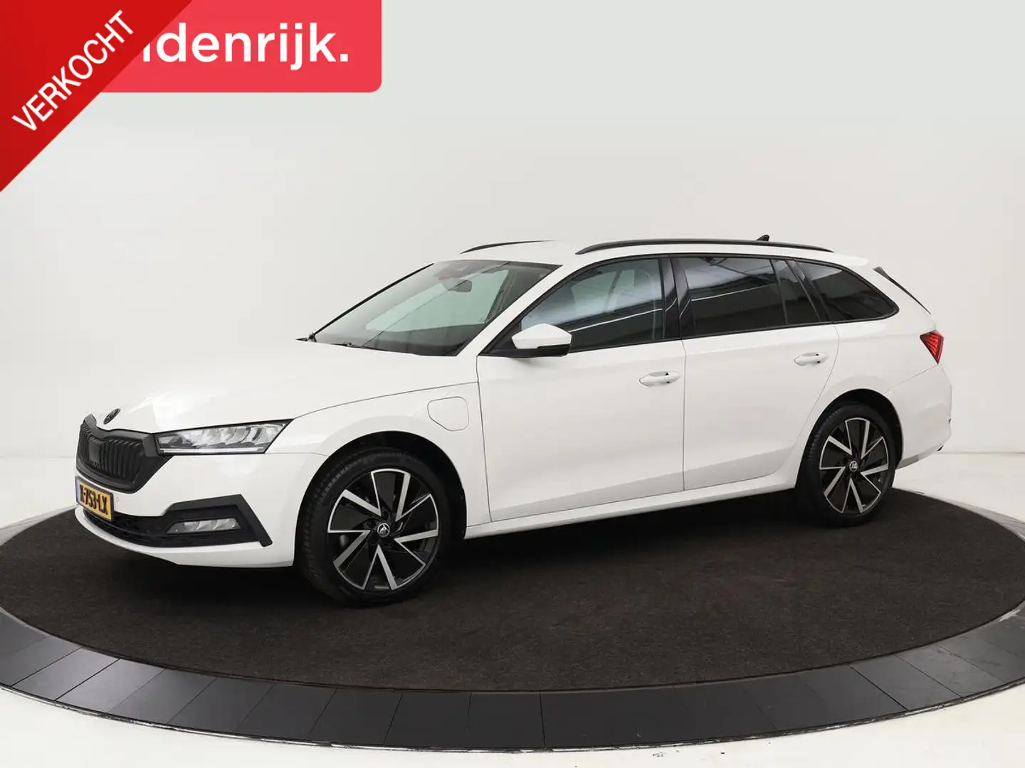 Skoda Octavia 1.4 TSI iV Business Edition | Trekhaak | Carplay | Wit - 1