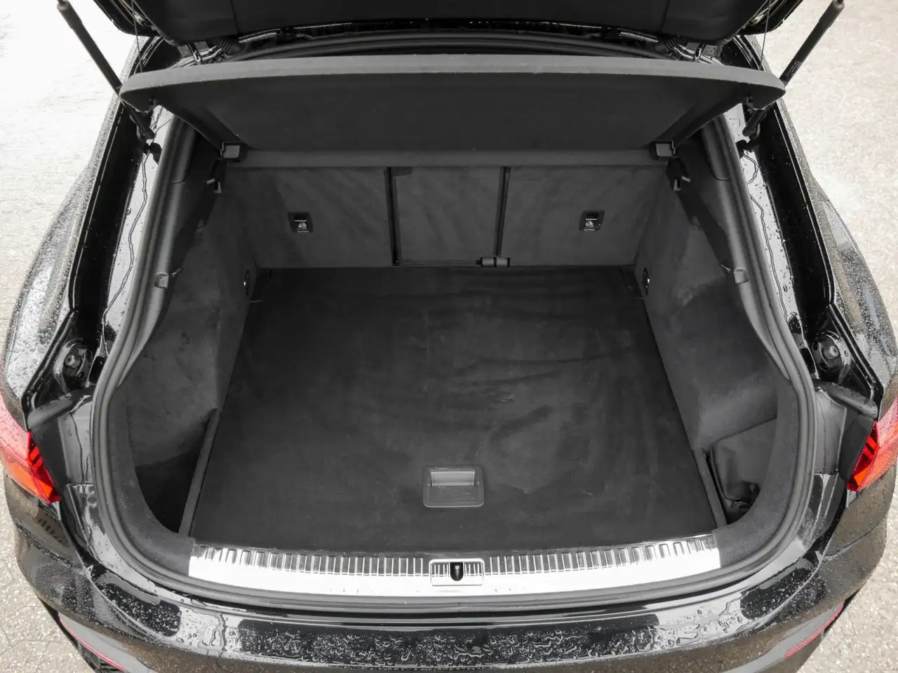 Audi Q3 Sportback S line 40 TDI S tronic Matrix 20" AHK... 15