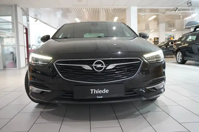 Opel Insignia view 6