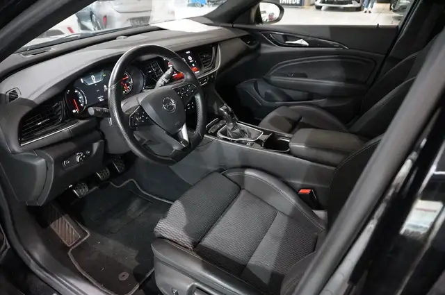 Opel Insignia view 14