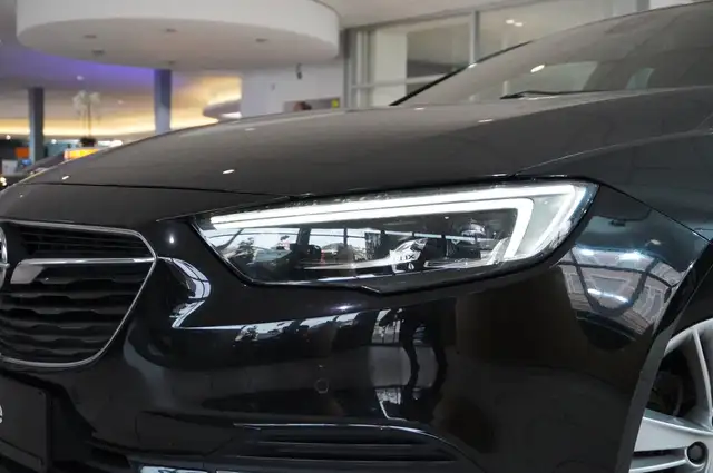 Opel Insignia view 5