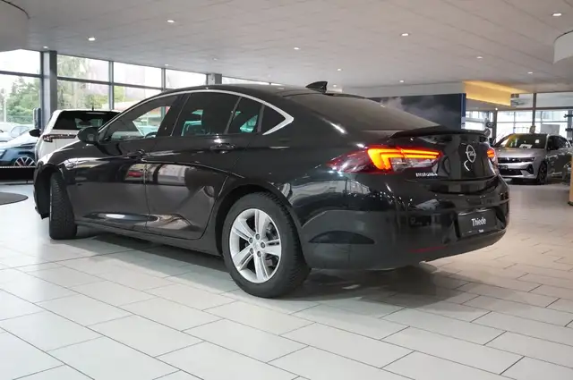 Opel Insignia view 12