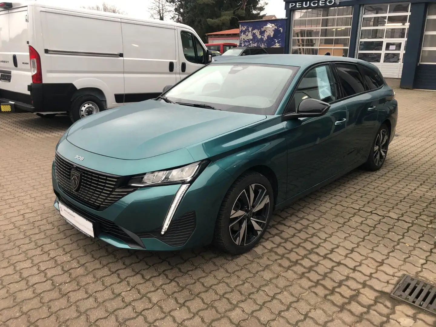 Peugeot 308 PureTech 130 Allure SW * Anhängerkupplung* Blau - 2