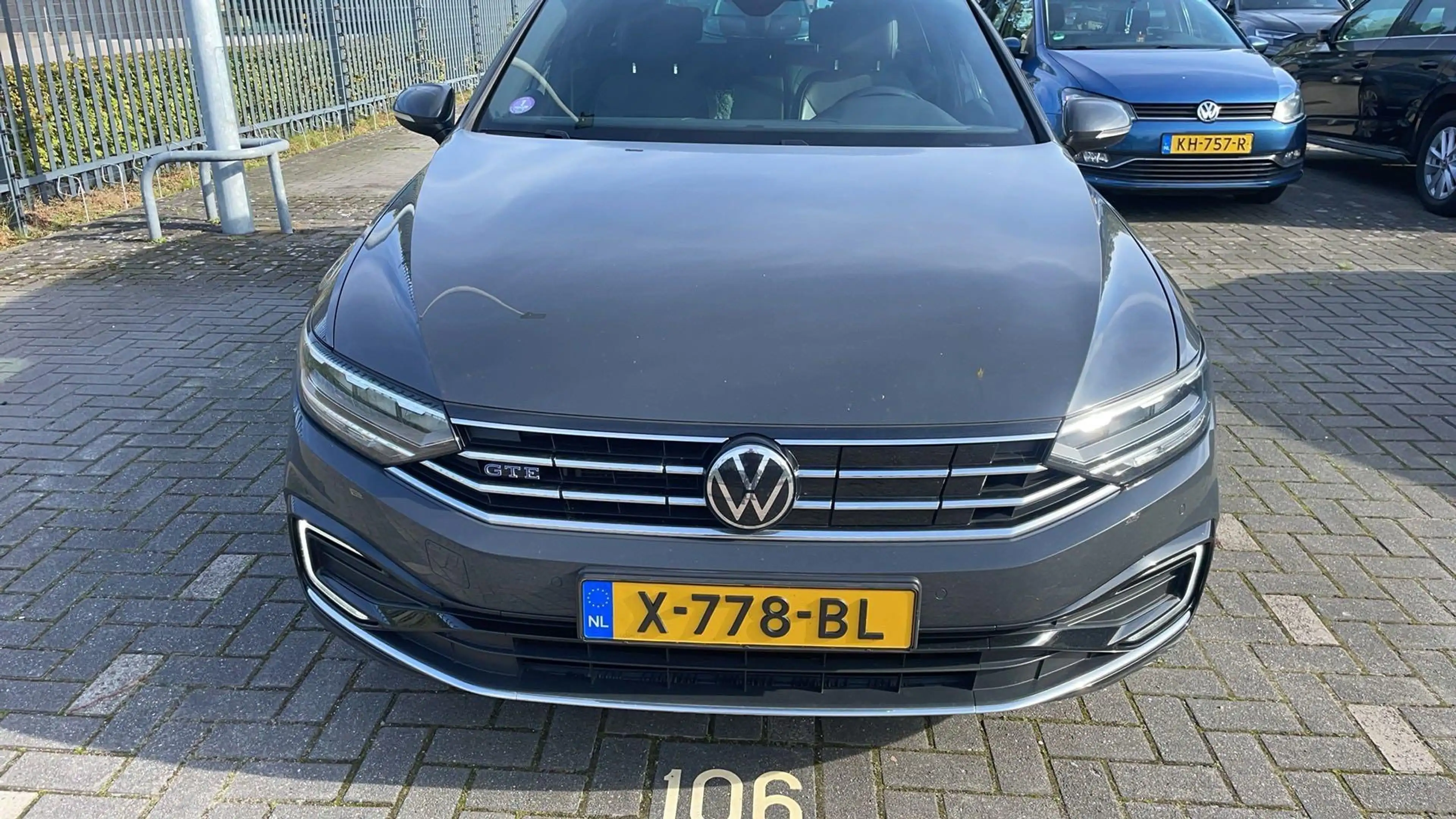 Volkswagen Passat Variant 1.4 TSI PHEV GTE Business pano — photo 6