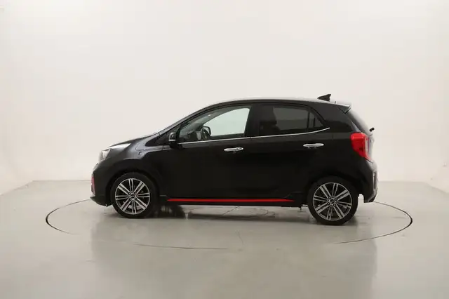 Kia Picanto view 2