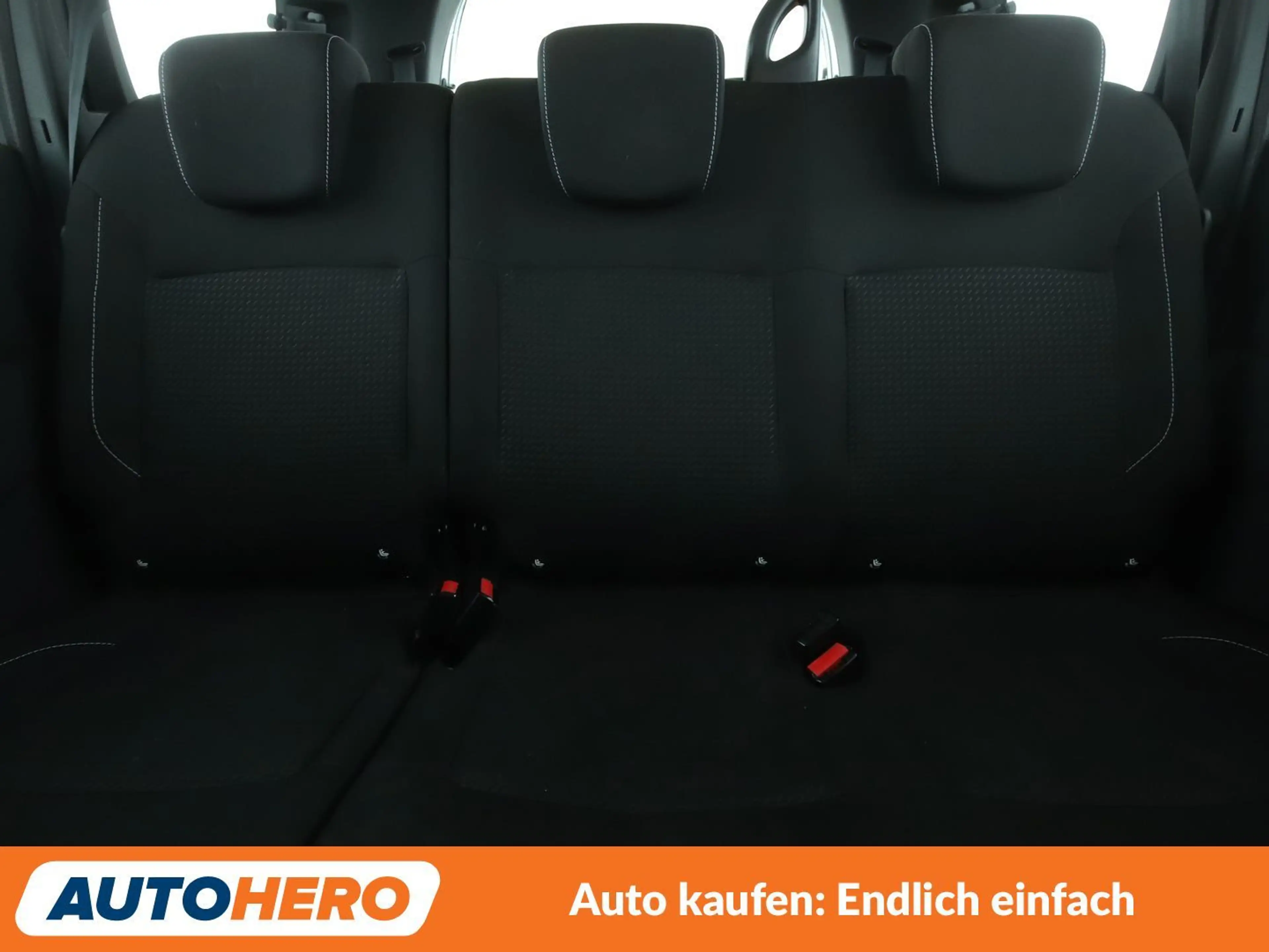Dacia Lodgy 1.3 TCe Comfort*TEMPO*PDC*KLMA*GARANTIE* — photo 15