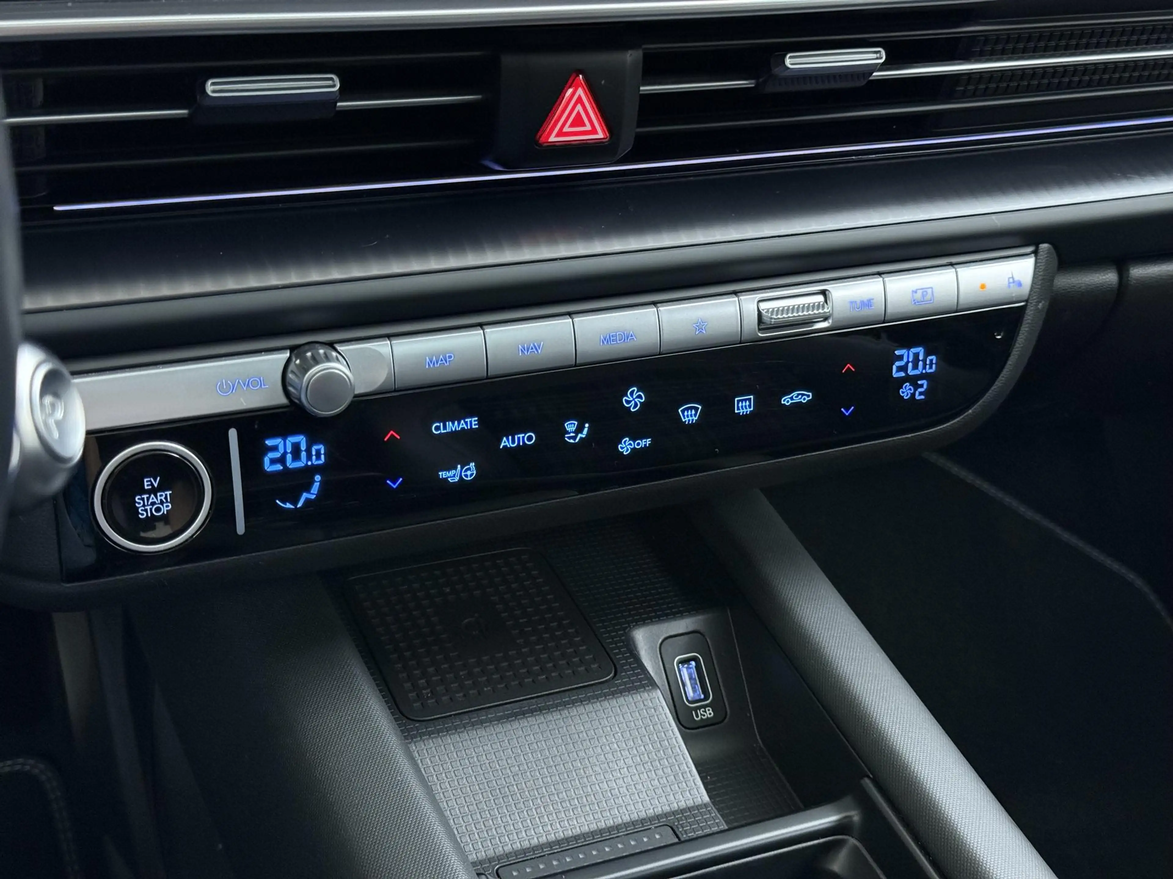 Hyundai IONIQ 6 First Edition AWD 77.4 kWh SOH 100% | PANO | STOEL — photo 44