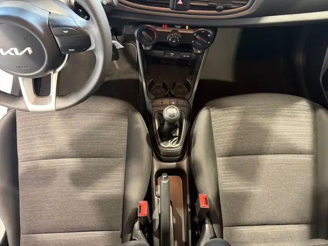 Kia Picanto view 12