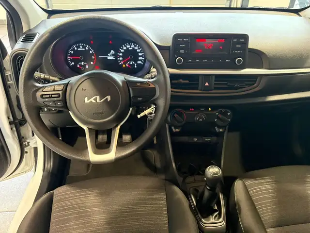 Kia Picanto view 9