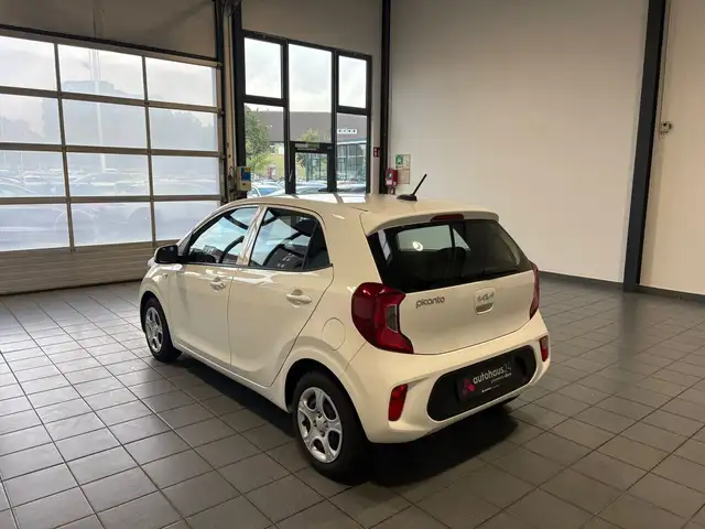 Kia Picanto view 4