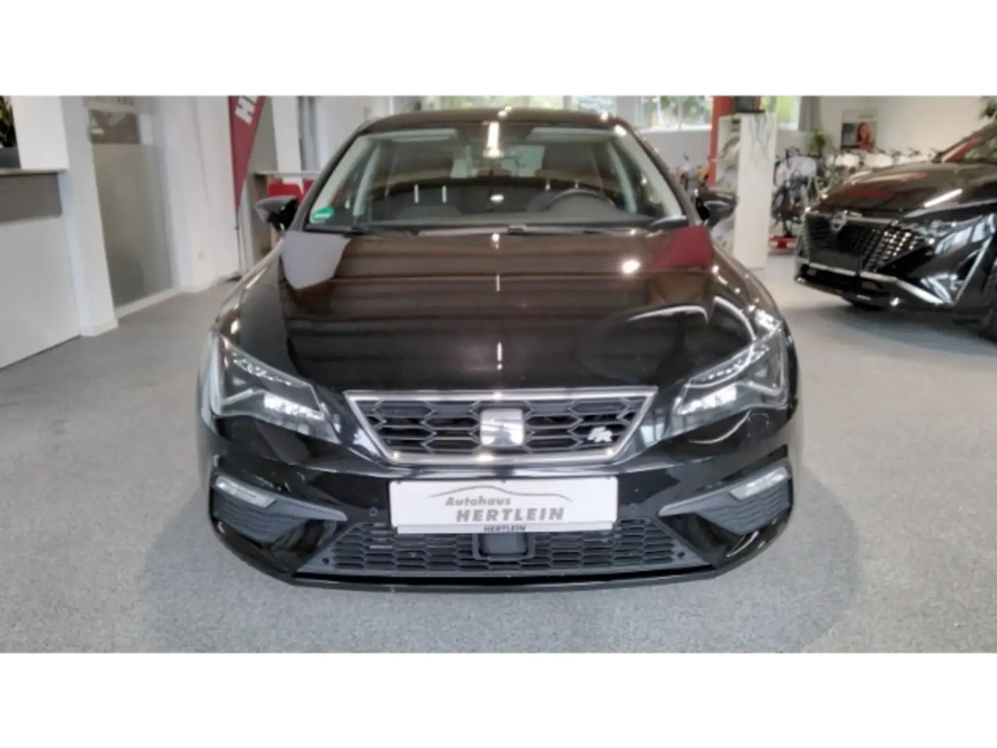 SEAT Leon FR TSI EU6d-T TGi 1.5, Navi Schwarz - 2