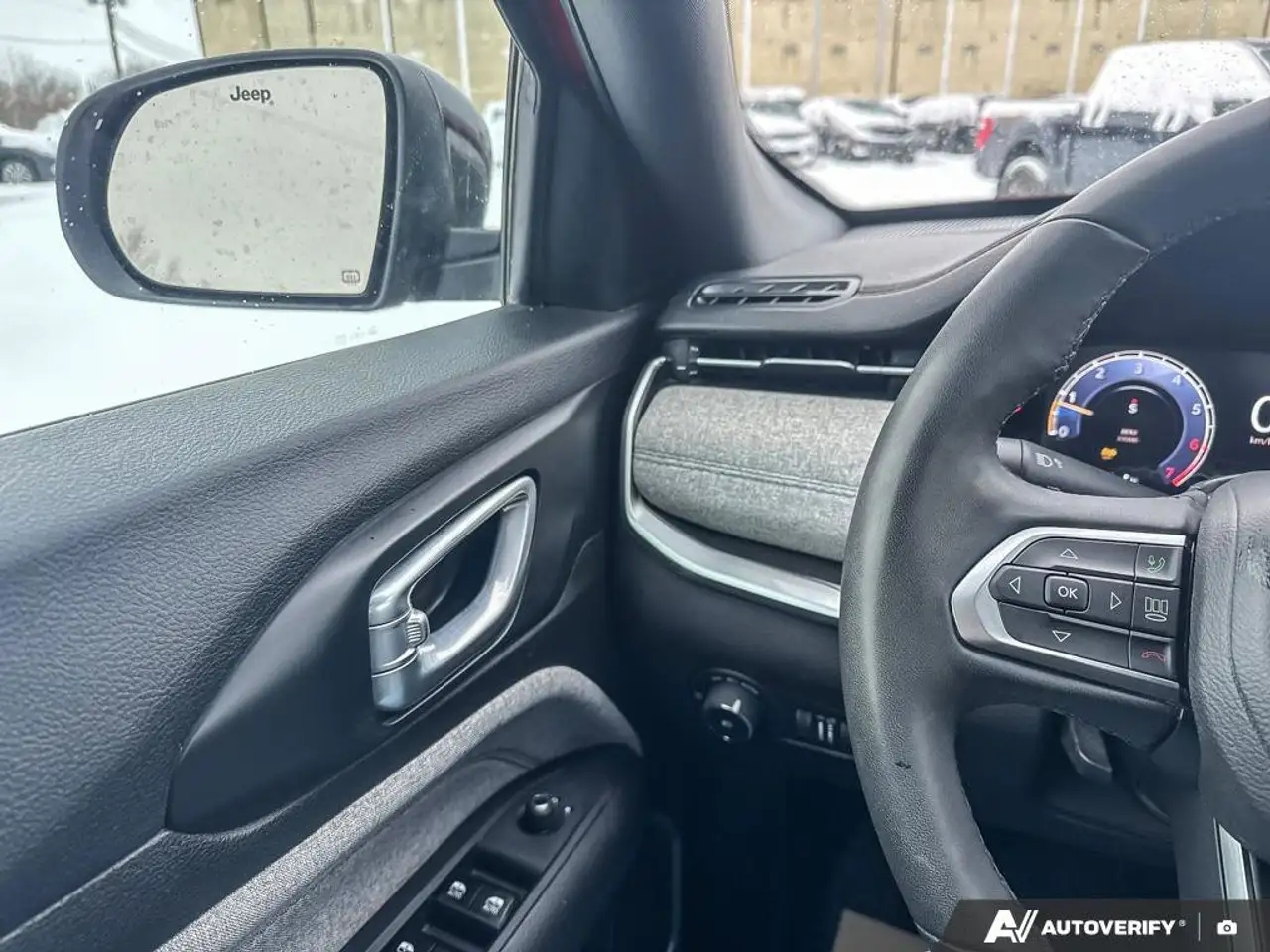 Jeep Compass снимка Jeep Compass