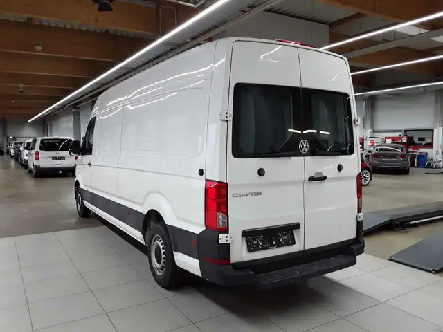 Volkswagen Crafter view 5