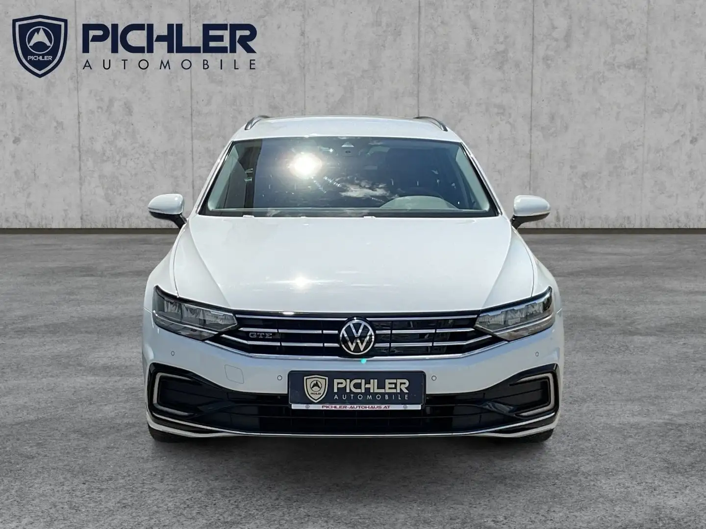 Volkswagen Passat Variant GTE Weiß - 2
