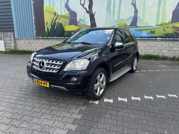 M-klasse MEMORY,SCHUIFDAK,LEDER,3,5TREK,CARPLAY
