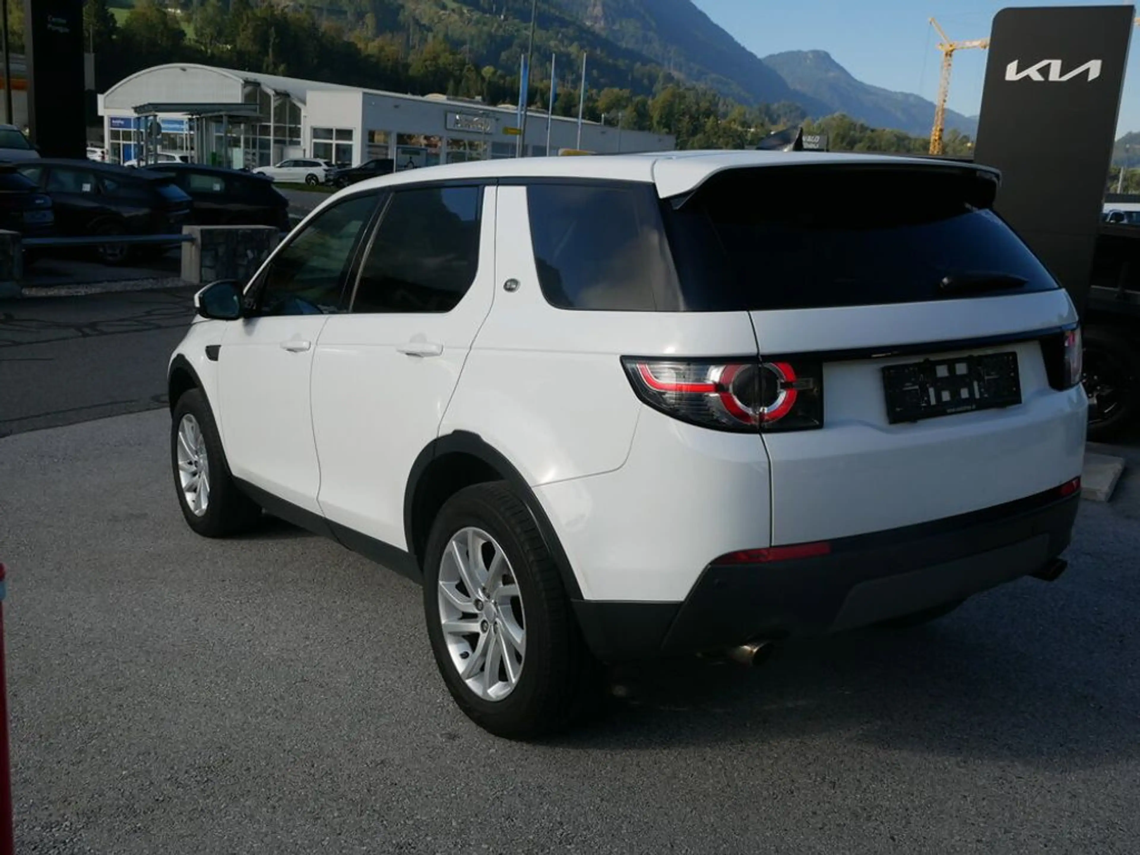Land Rover Discovery Sport 2,0 TD4 4WD SE Aut. — photo 7