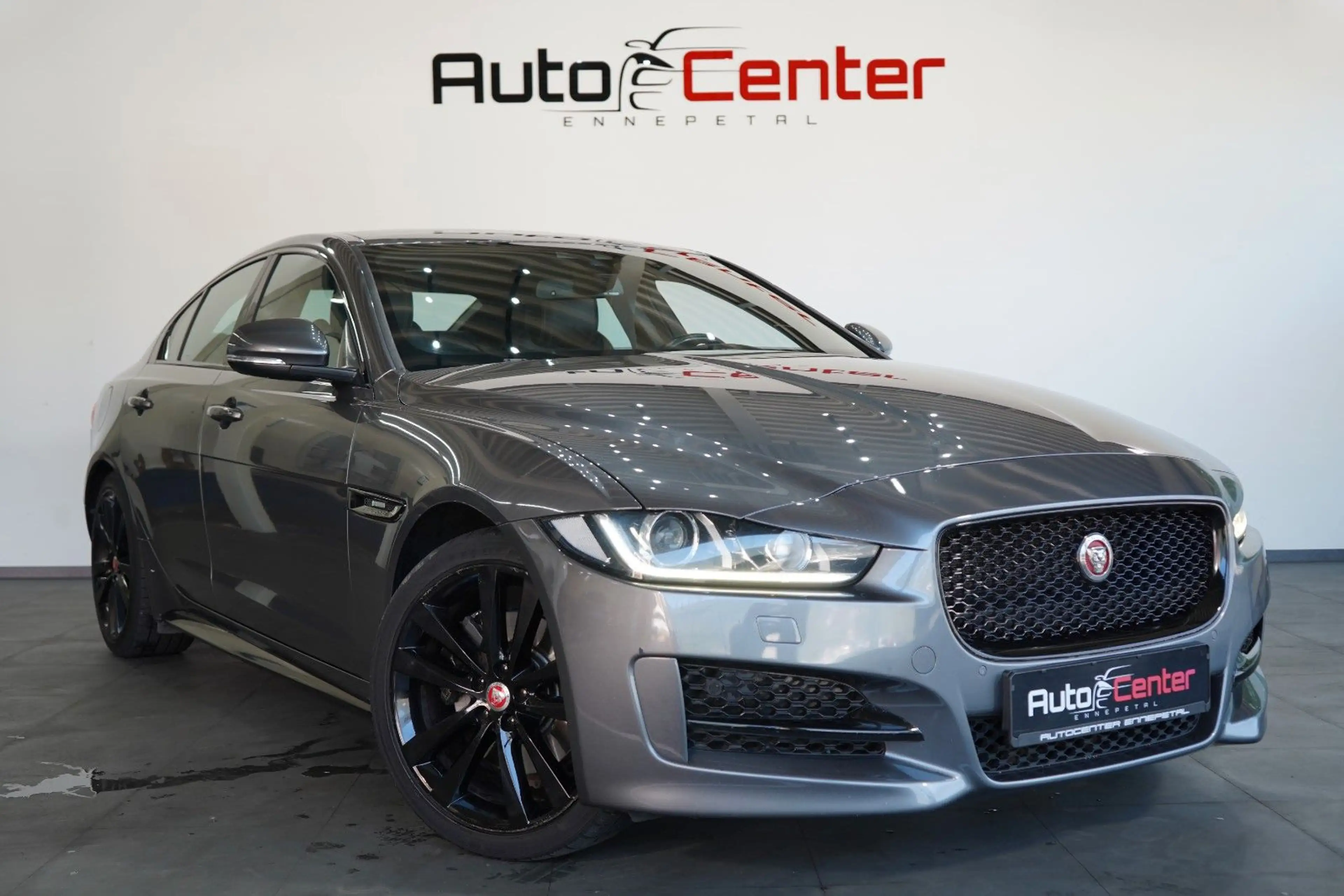 Jaguar XE R-Sport AWD*Meridian*TOTW*KAM*PANO* — photo 3