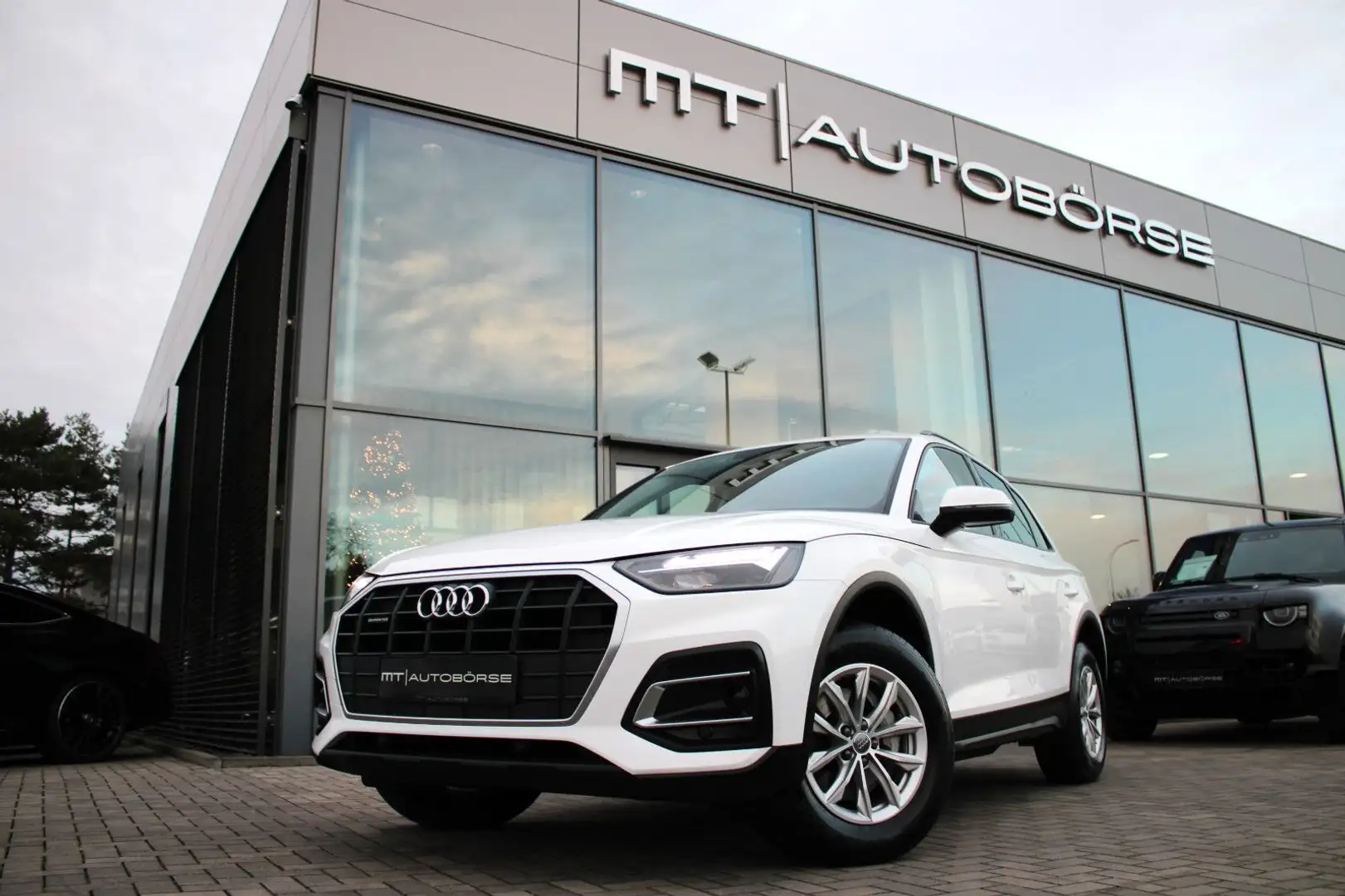 Audi Q5 40 TDI QU. S-TRONIC 1.HAND/AHK/VIRTUAL/LED`S Weiß - 1