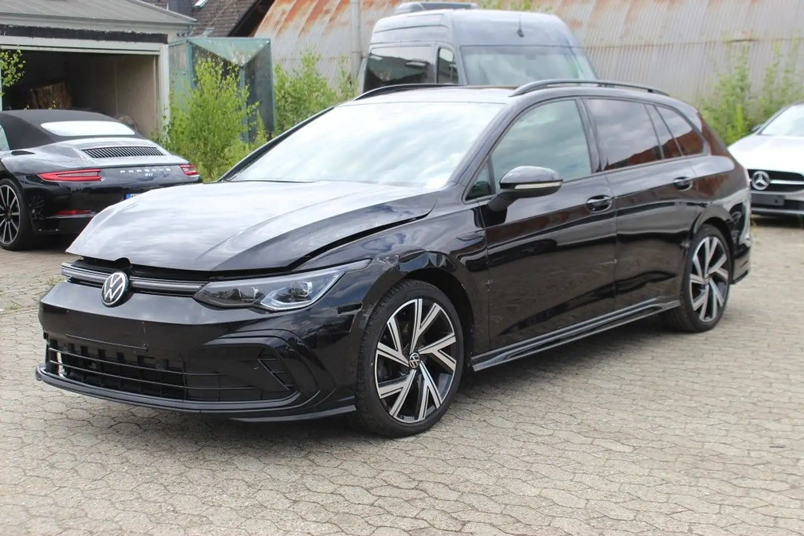 Volkswagen Golf VIII Variant 2.0 TDI DSG R-Line LED ACC Schwarz - 1
