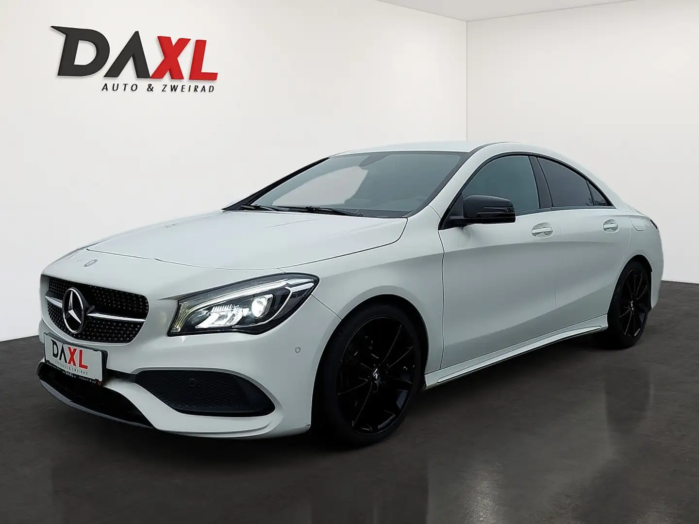 Mercedes-Benz CLA 220 d Aut. Wit - 1
