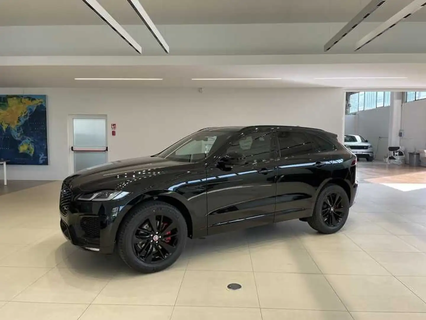Jaguar F-Pace 2.0 D 204 CV AWD aut. R-Dyn. Black - IVA ESPOSTA! Nero - 1